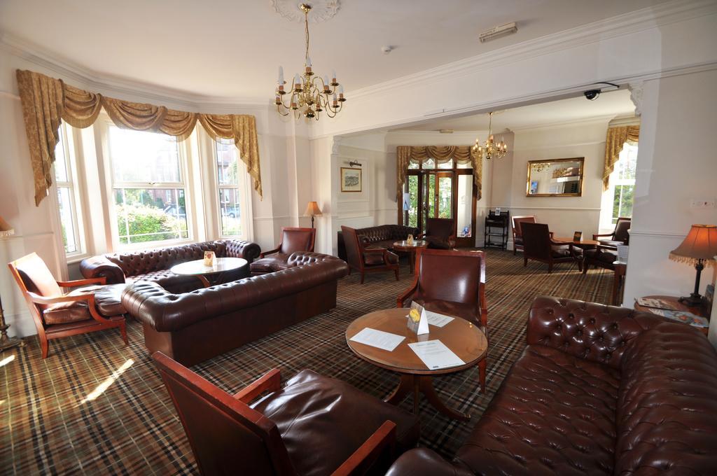 Montague Hotel Bournemouth Exteriör bild
